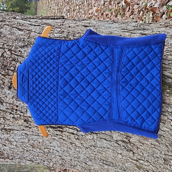 Active USA Women's Royal Blue Quilted Vest. Size Ladies Small.  New Condition! - Picture 6 of 11